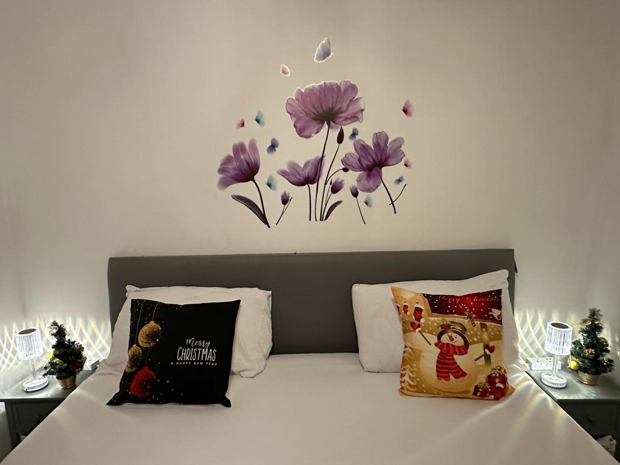 London 2 Bed 2 Bath Apartment Holiday Home - Free Parking - 3Min Walk To The Train Station - 19Min To London Liverpool Street 5Min To Victoria Line 1Gb Broadband Super Fast Internet Ground Floor 100S Of Shops Restaurants Bakeries 24-Hour Asda Superst Ngoại thất bức ảnh
